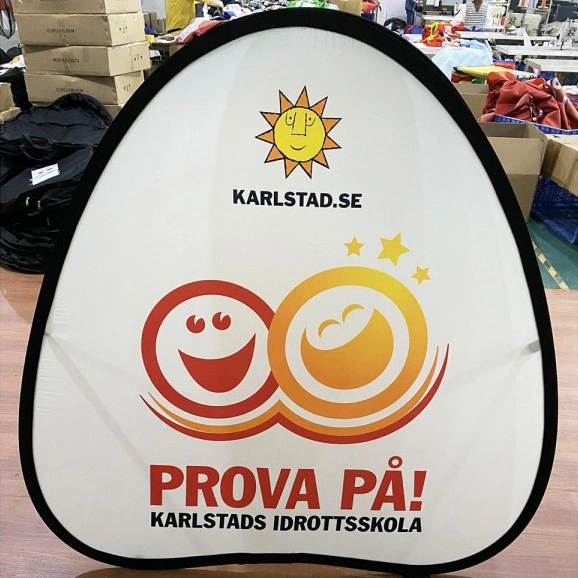 Triangle Pop Up Banner